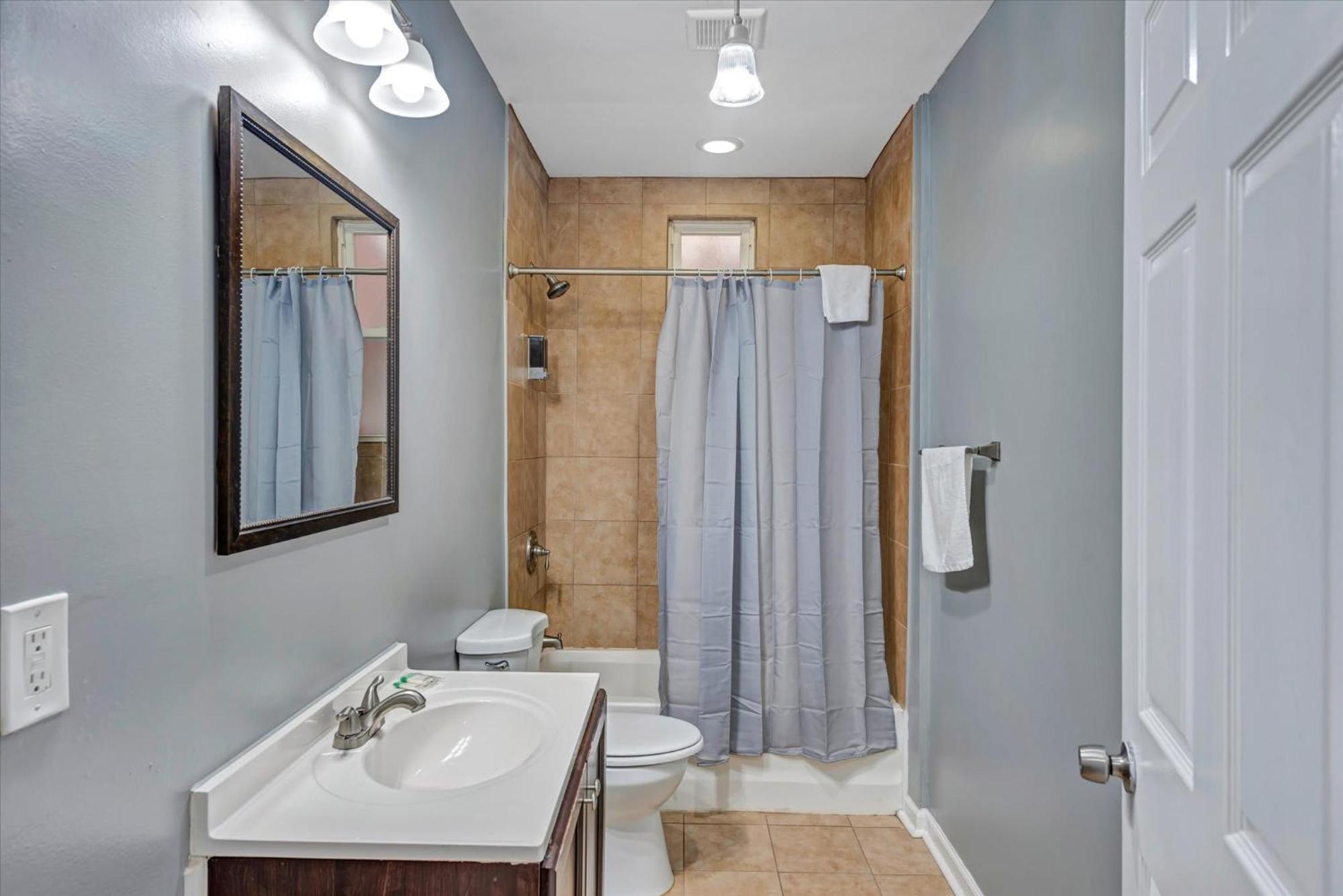 Holiday home Historic First Floor Tower Grove Unit Stl 1e Clifton Heights